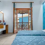 Aeolos 4*