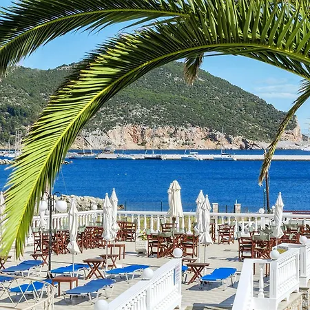 Hotel Aeolos