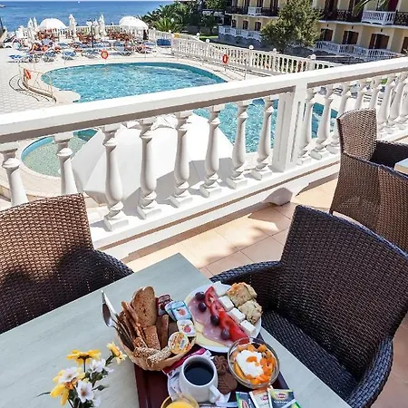 Aeolos 4*