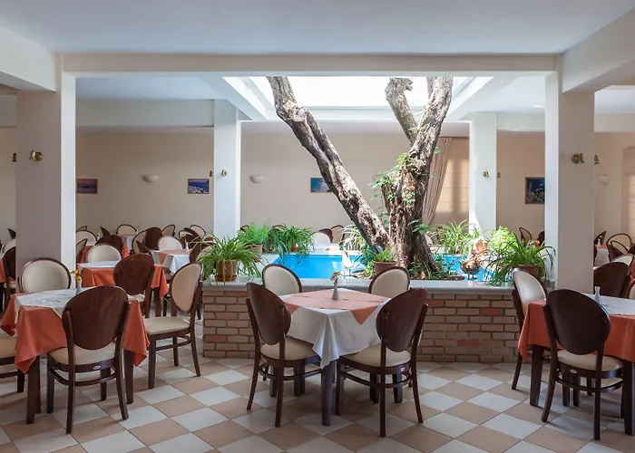 Hotel Aeolos Skopelos Town